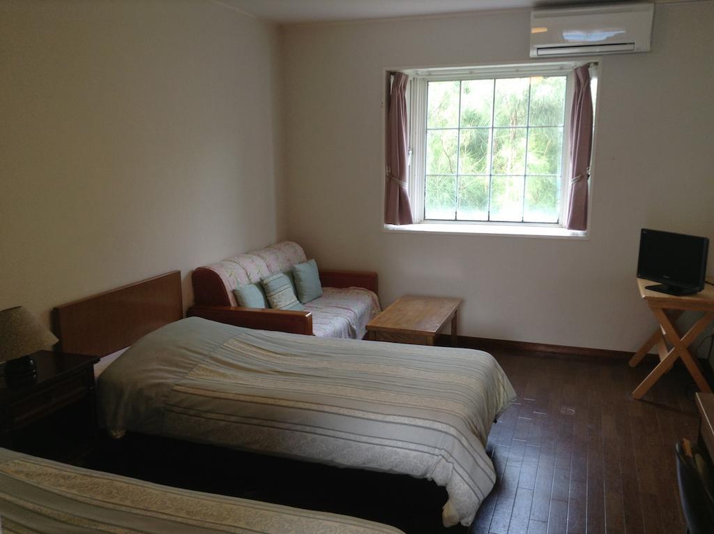 Key West Club Okinawa Hotel Onna Buitenkant foto