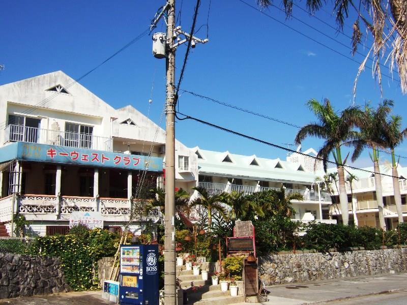 Key West Club Okinawa Hotel Onna Buitenkant foto